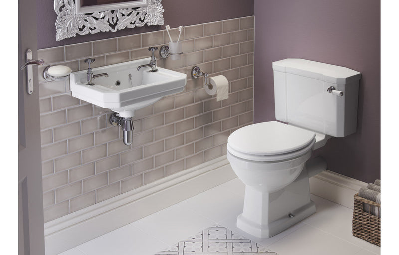 York Close Coupled WC & Satin White Wood Effect Seat